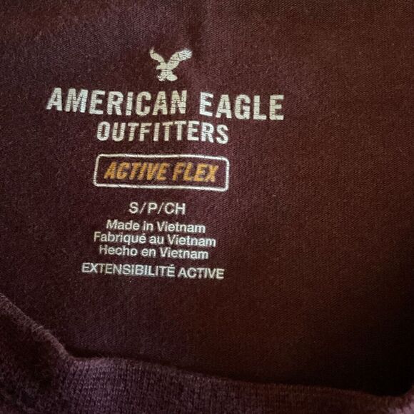 American Eagle Tee Shirt Active Flex Crew Neck Maroon Short Sleeve Size Small - Picture 3 of 10